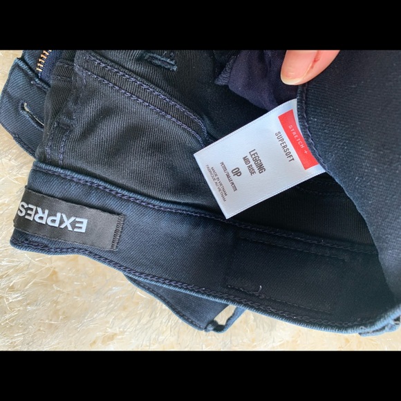 π¦3/$30 Express Skinny Jeans - Picture 3 of 4